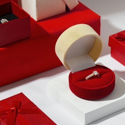 Jewellery Gift Boxes: What to Know Before You Buy